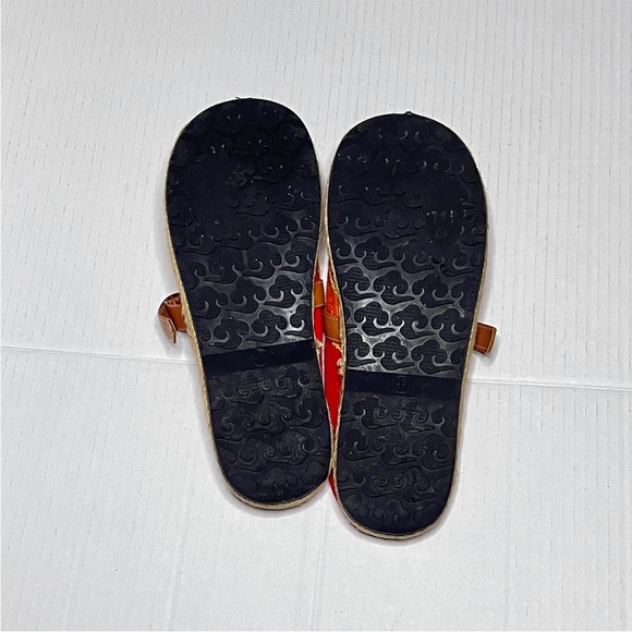 Linen Embroidered Clogs - Picture 8 of 13